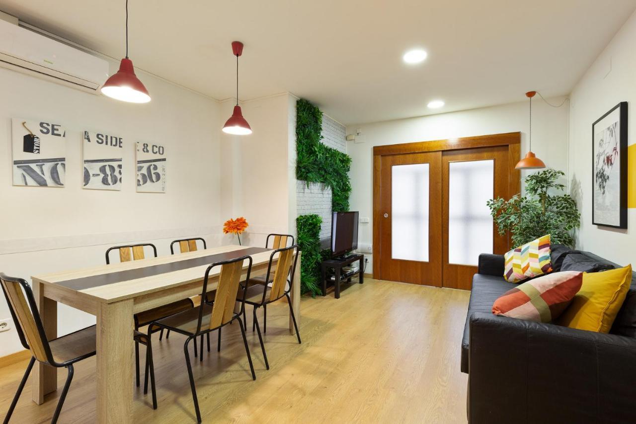 Stay U-Nique Apartments Passatge De Font برشلونة المظهر الخارجي الصورة